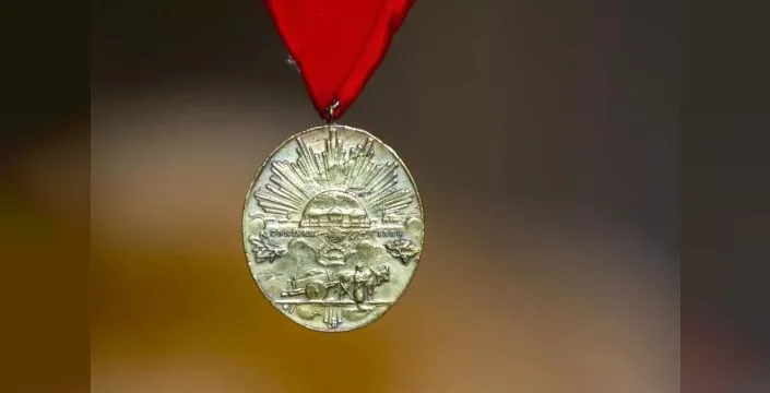5 şehit ve gazi yakınına madalya