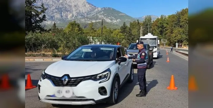 81 ilde 912 aranan şahıs yakalandı