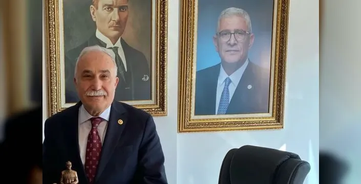 Ahmet Eşref Fakıbaba, İYİ Parti'den ayrıldığını duyurdu
