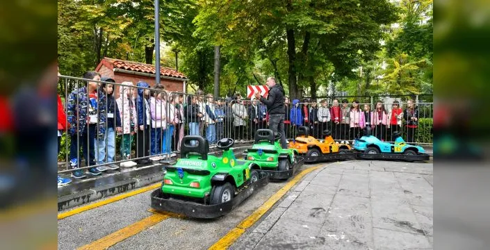 Ankara'da çocuklara trafik eğitimi veriliyor