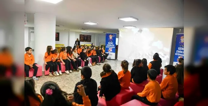 Ankara'da ilkokul öğrencilerine kütüphane etkinliği
