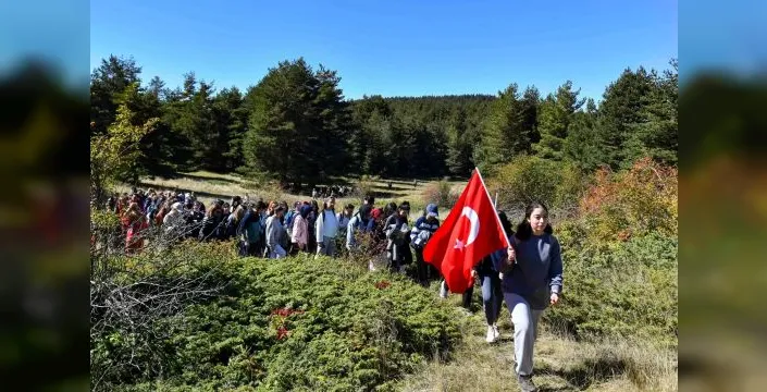 Ankara'da üniversite öğrencilerine doğa yürüyüşü etkinliği düzenlendi