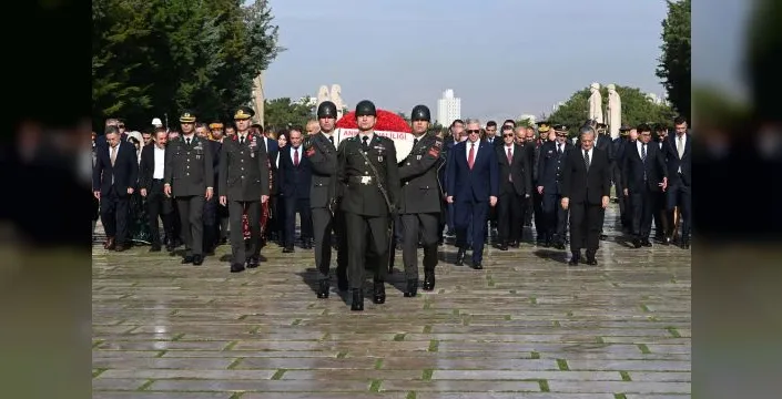 Ankara’nın başkent oluşunun 103. yılı etkinliklerle kutlandı