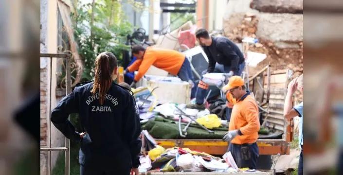 Antalya'da Balbey Mahallesi'nde atık temizliği yapıldı