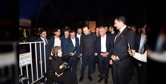 Başkan Er, gençlerin önemi üzerinde durdu