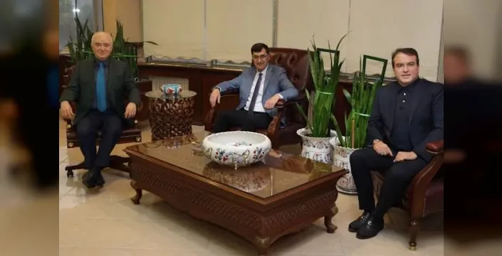 Belediye başkanı Güral'ı ziyaret etti