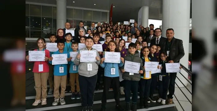 Bursa'da 72 öğrenci iklim sorunlarına çözüm aradı