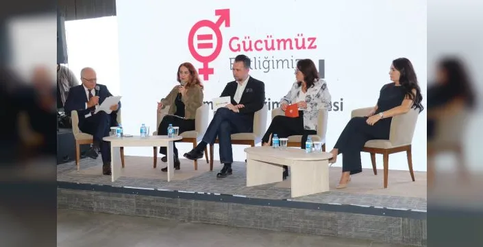 Bursa'da 9. Gücümüz Eşitliğimiz Zirvesi düzenlendi