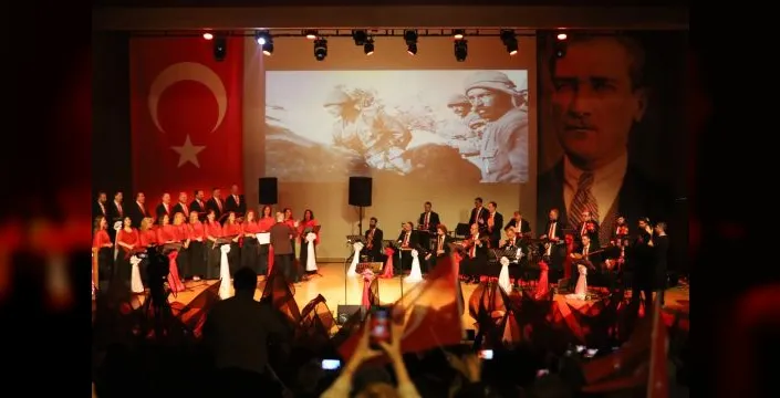 Bursa'da Cumhuriyet'in 103. yılı konserle kutlandı