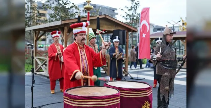 Bursa'da fethin 700. yılında mehter takımları buluştu