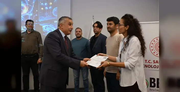 Bursa'da kuantum teknolojileri akademisi sona erdi