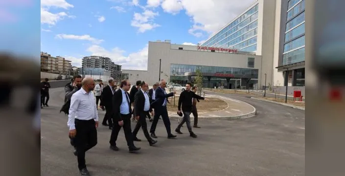 Bursa sağlık yatırımları değerlendirildi