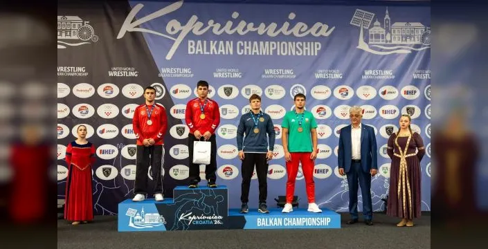 Bursalı güreşçiler Balkan Şampiyonası'nda madalya kazandı