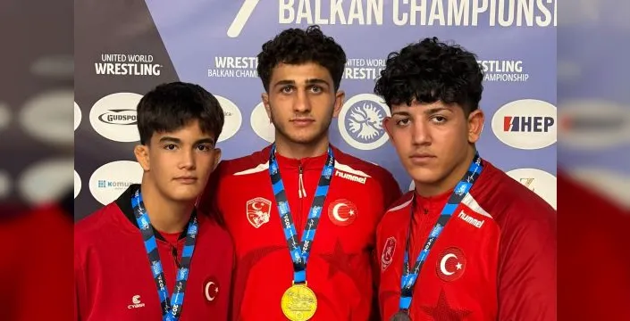Bursalı güreşçiler Hırvatistan'dan 3 madalyayla döndü