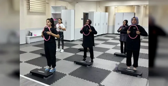 Çayırova Belediyesi'nden kadınlara yönelik pilates kursları