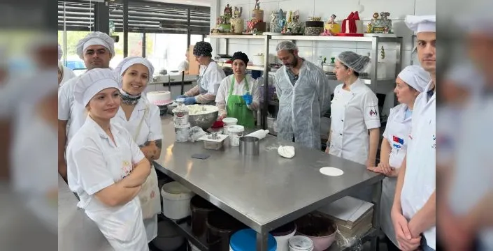 Çiğli'de 40 kişi pastacılık ve ekmekçilik eğitimine başladı