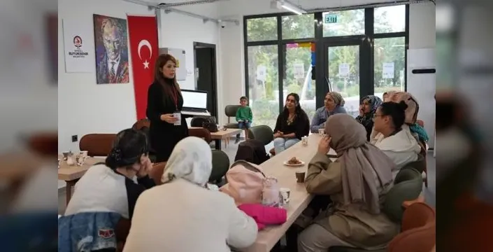 Denizli'de kadınlara yönelik sağlık ve şiddetle mücadele eğitimi verildi
