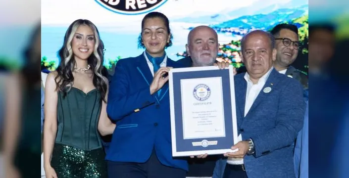 Edremit zeytinyağı tadımında dünya rekorunu ele geçirdi