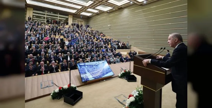 Erdoğan muhtarlara seslendi: Çalışma koşulları ve ödemeler masada