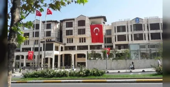 Eyüpsultan Belediyesi'nde yolsuzluk iddiaları nedeniyle gözaltılar