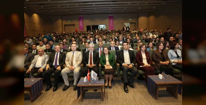 Gaziantep'te müze temelli eğitim konferansı yapıldı