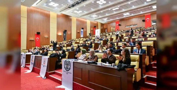 Gençler bağımlılıkla mücadeleye çözüm önerdi