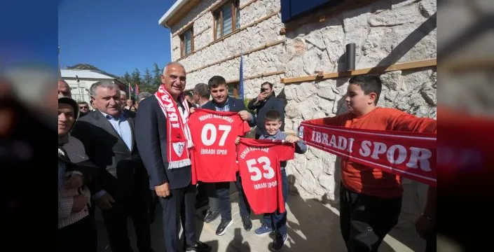 İbradı ve Ormana'ya yeni kültür merkezleri açıldı
