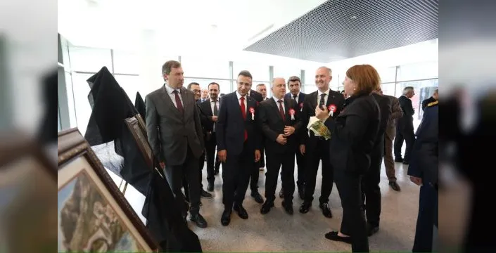 İnegöl'de Hafize Keskin'in 20 goblen eseri sergileniyor