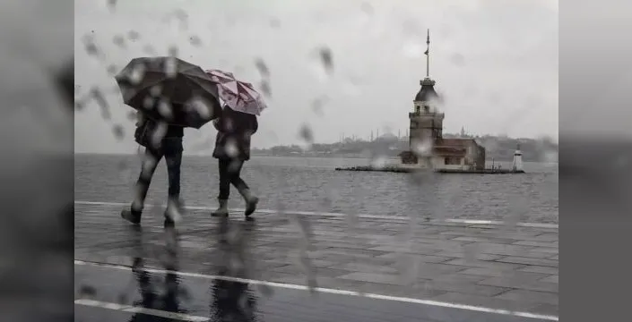 İstanbul'da 5 ilçede kuvvetli yağış uyarısı