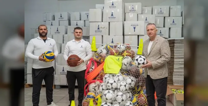 İzmir Büyükşehir Belediyesi amatör spor kulüplerine destek sağlıyor