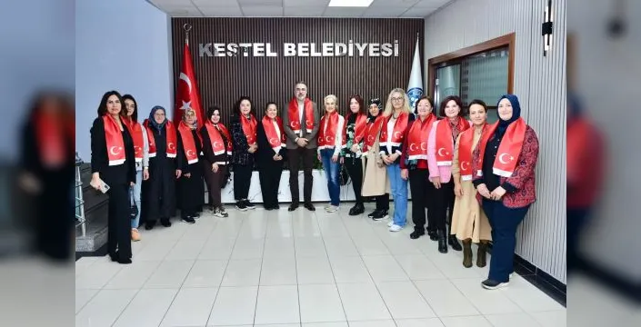 Kadın muhtarlar Kestel Belediyesi'ni ziyaret etti