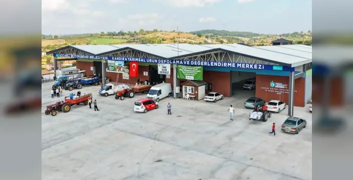 Kandıra'da tarım tesisi üreticilere destek oldu