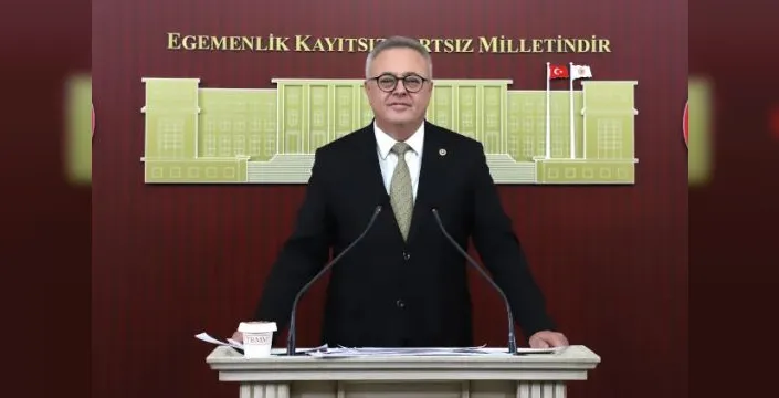 Karaoba, YHT projesinin gecikmesini eleştirdi