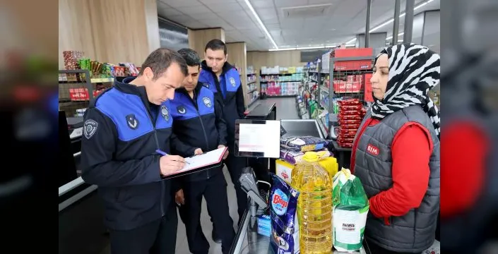 Karatay'da market ve okul kantinlerine denetim yapılıyor