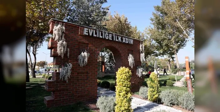 Karatay kültür merkezi bir yaşını doldurdu