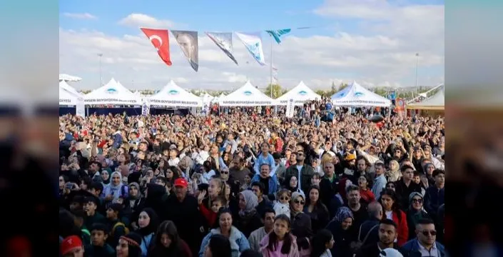 Kayseri'de bilim festivali ilgi gördü