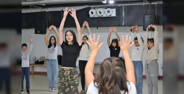 Keçiören Belediyesi'nde ücretsiz tiyatro eğitimleri başladı