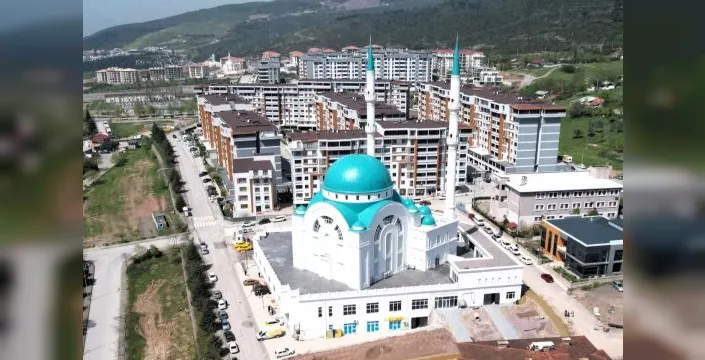 Kocaeli'de yıpranan minareler çelik sistemle yenileniyor