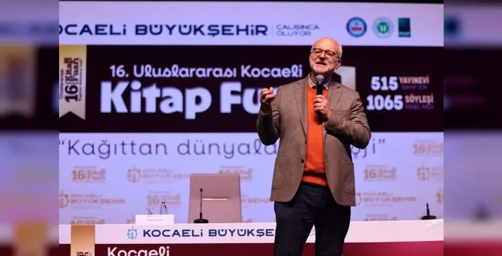 Kocaeli Kitap Fuarı'nda Sayar'dan hayat dersi