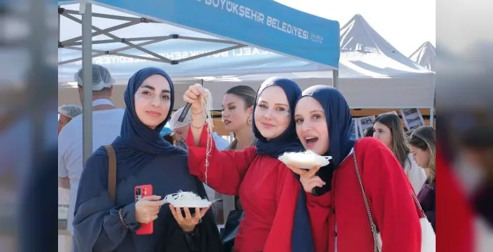 Kocaeli Üniversitesi'nde yeni öğrenciler için tanışma etkinliği