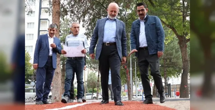 Kocasinan Belediyesi, Dudayev Parkı'nda yenileme çalışmaları başlattı
