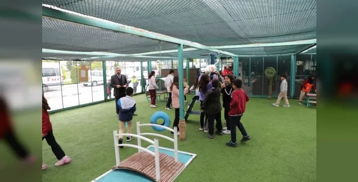 Kocasinan'da çocuklara hayvan sevgisi kazandıran proje