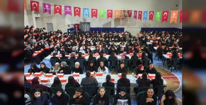 Kocasinan'da gençler için Kocaburger etkinliği düzenlendi