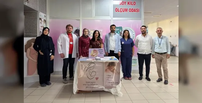 Kozluk Devlet Hastanesi'nde normal doğum farkındalık standı açıldı
