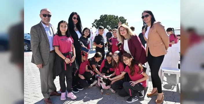 Manisa'da farklı kuşaklara hayvan sevgisi aşılandı
