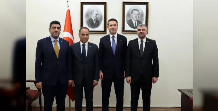 Mardin heyeti, enerji ve altyapı için bakanla görüştü