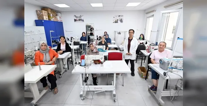 Mersin'deki MERCEK kursları 9 bin kişiye mesleki eğitim sundu