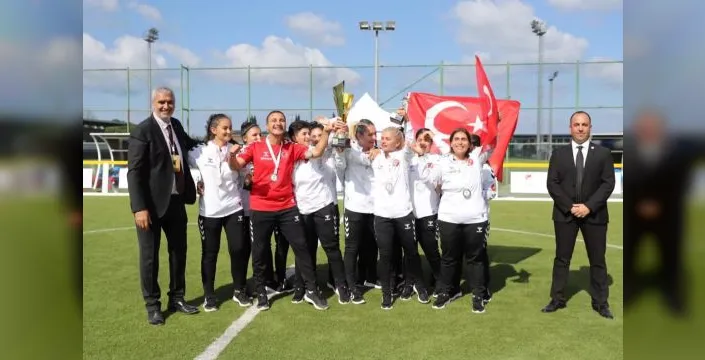 Milli kadınlar namağlup Avrupa şampiyonu oldu