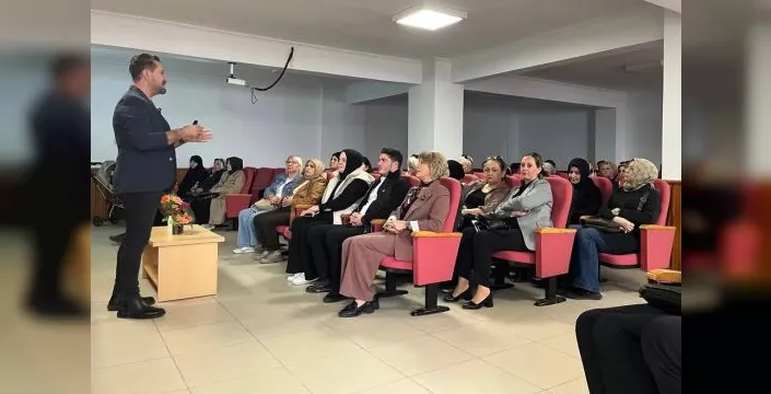 Mudanya'da bağımlılıkla mücadele semineri düzenlendi