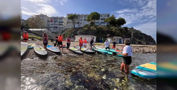 Mudanya'da öğretmenlere deniz üzerinde spor etkinliği
